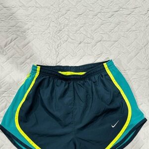 Nike Dri-Fit Running Shorts Women’s XS Athletic Workout Neon Trim Lined